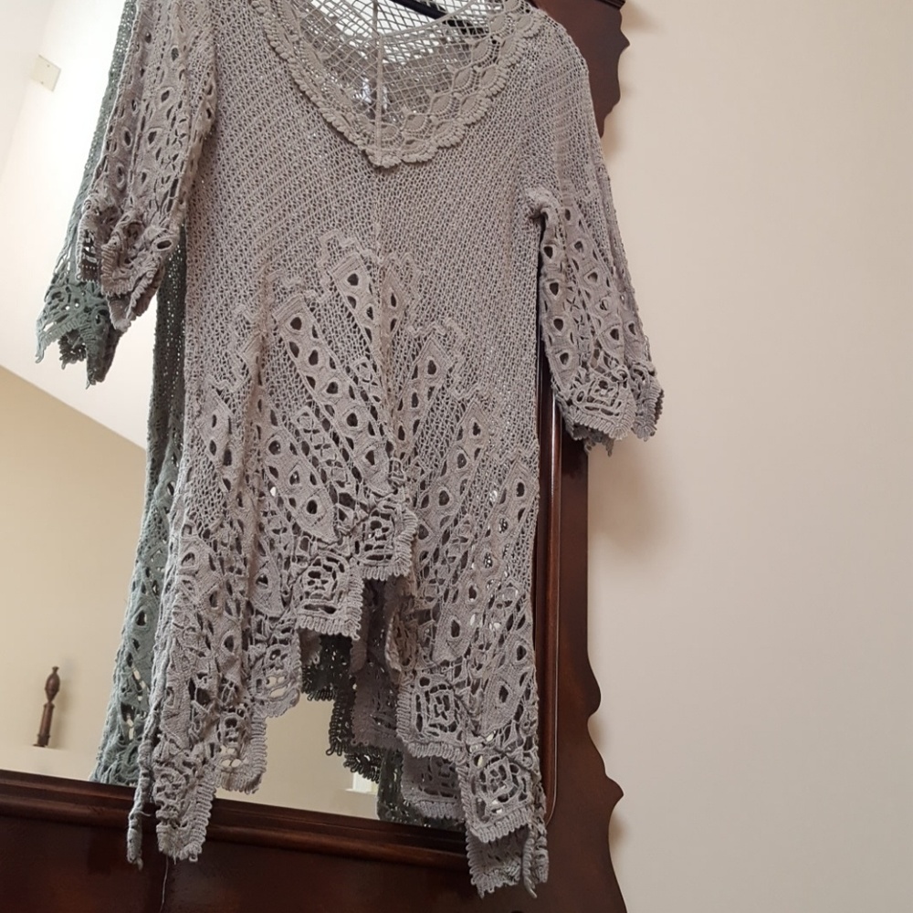 Lacy Hunter Green Top